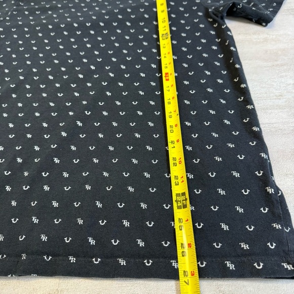 True Religion Shirt Mens Medium Black All Over Print Horseshoe TR Logo - Picture 3 of 6